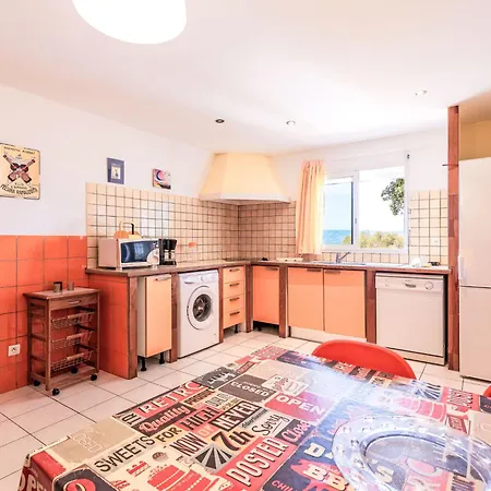 Giulia I By Interhome *